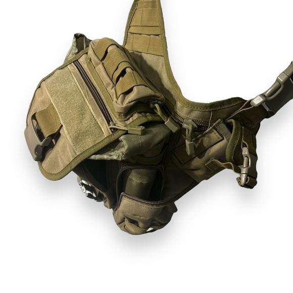 D5-COLUMN Army Messenger MOLLE Camera Bag - Picture 9 of 10